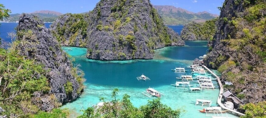 le lac Kayangan à Coron au large de Busuanga aux Philippines