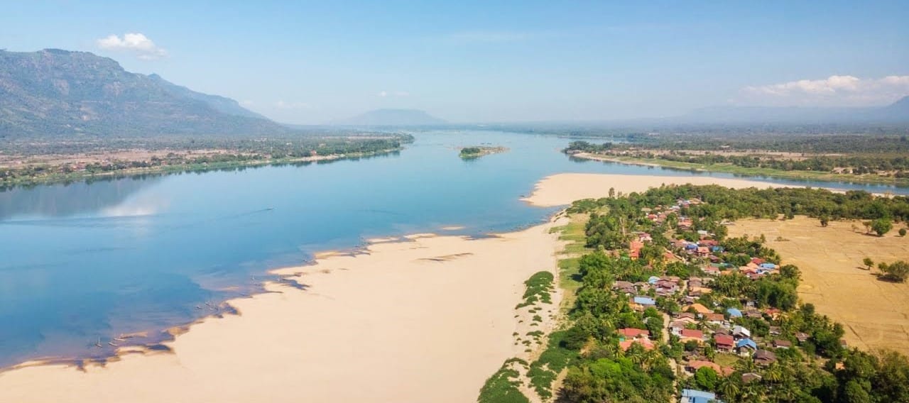 Les rives du Laos dans le sud du Mékong