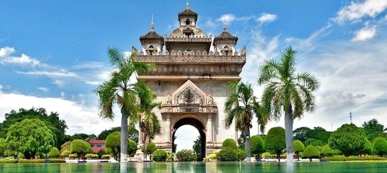 Le Patuxay, arc de triomphe laotien dans la capitale Vientiane